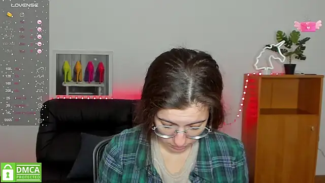 Aminabeatris online show from March 1, 2025, 6:35 am