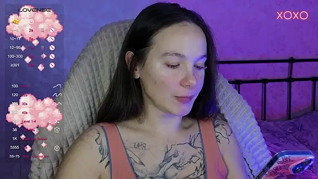 lil luna x online show from October 25, 2025, 5:30 pm