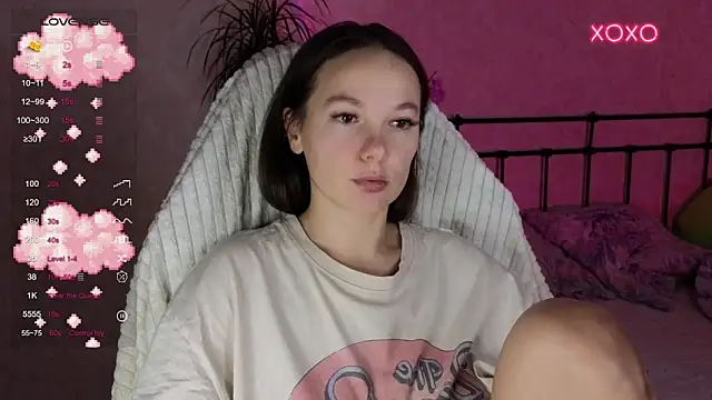 lil luna x online show from November 30, 2025, 1:59 pm