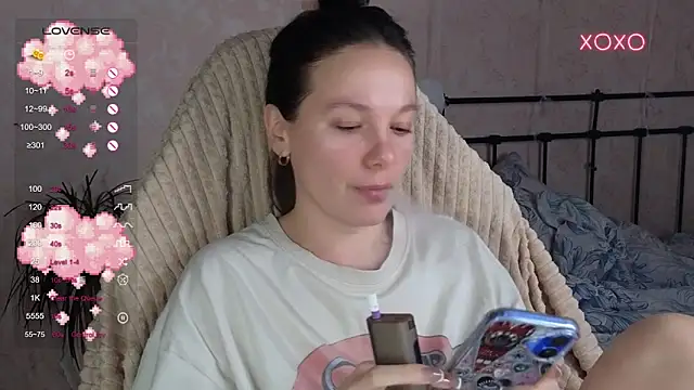 lil luna x online show from February 22, 2026, 8:07 pm