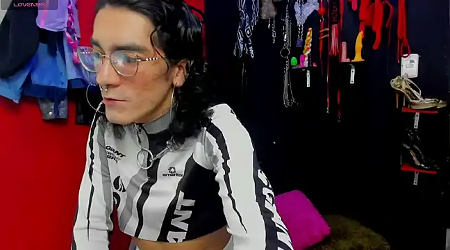 mal x online show from February 5, 2025, 1:47 am