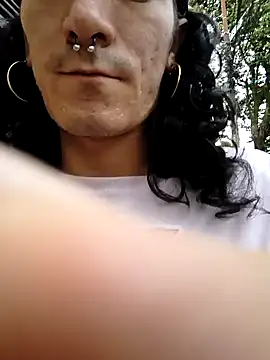 Snapshot of mal_x chatting on March 8, 2026, 11:08 pm mal x online show from March 8, 2026, 11:08 pm