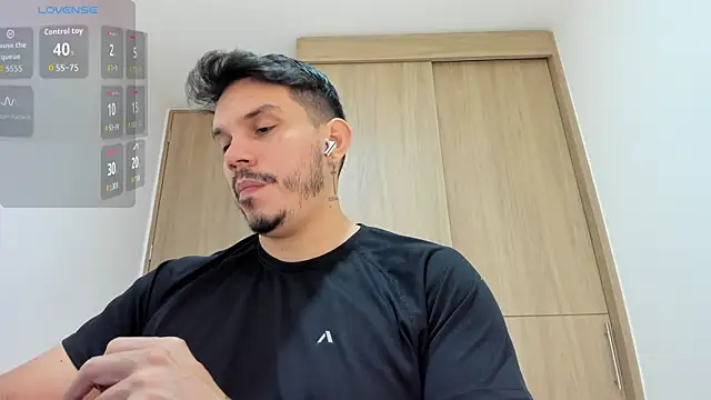 alejandro stark online show from October 28, 2025, 3:58 pm