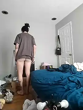 LiverandBrat77 online show from February 10, 2025, 8:00 pm