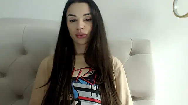 Snapshot of Mika_Gold chatting on February 21, 2026, 7:26 pm Mika Gold online show from February 21, 2026, 7:26 pm