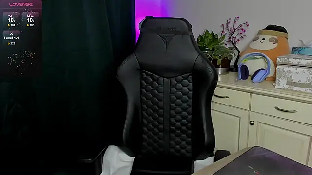 Vincent Strong online show from February 2, 2026, 8:57 am