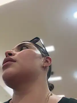 GigiiStone online show from January 31, 2025, 12:17 am