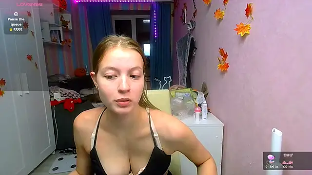   Aphrodita  wow   online show from November 24, 2025, 12:27 pm