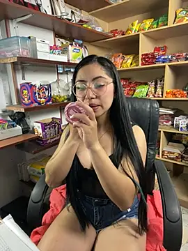 demyanderson  online show from February 28, 2026, 10:44 pm