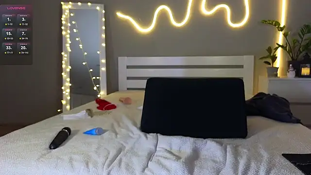 tanya goddesss online show from December 21, 2024, 5:29 pm