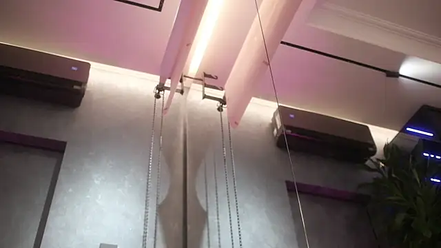 Rikka Moore online show from January 13, 2025, 2:00 pm