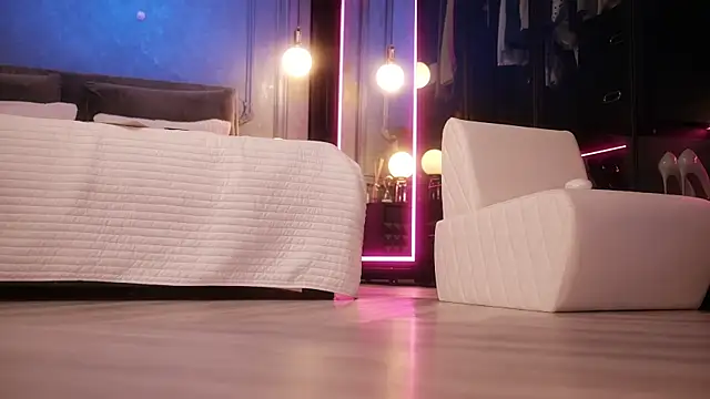 Rikka Moore online show from October 11, 2025, 10:47 am