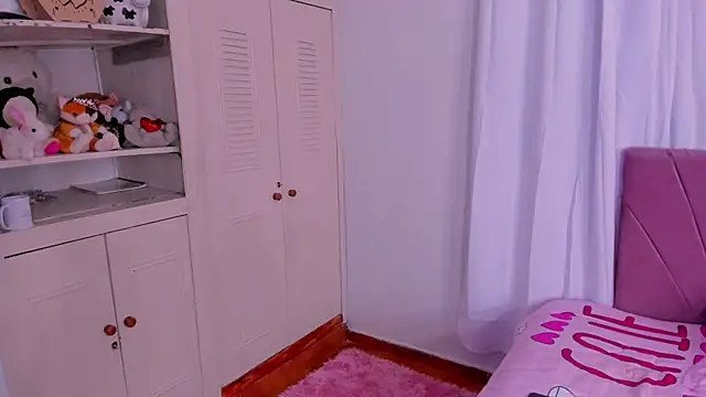 CinthiaCollins online show from January 9, 2026, 8:10 pm