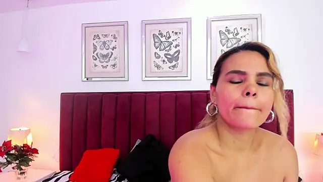 Snapshot of MarieKoster chatting on March 1, 2025, 10:42 pm MarieKoster online show from March 1, 2025, 10:42 pm