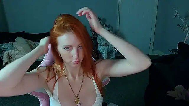 Red firesquirt online show from December 9, 2024, 10:30 pm