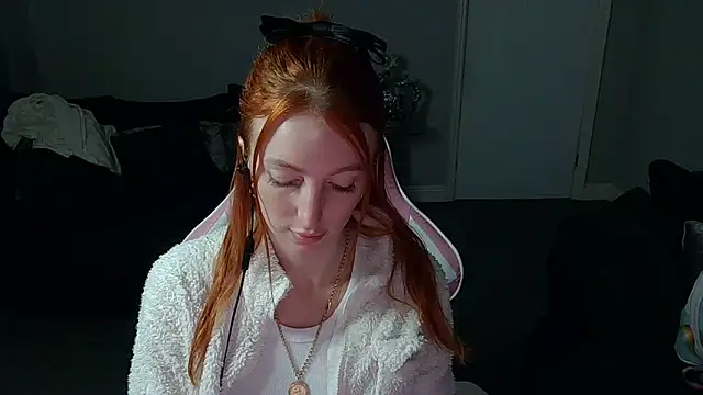 Red firesquirt online show from January 14, 2025, 3:57 pm