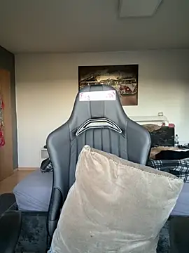 BunnyDiamond1 online show from November 5, 2025, 3:12 pm