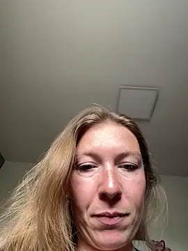 Snapshot of BunnyDiamond1 chatting on May 21, 2026, 11:06 am BunnyDiamond1 online show from May 21, 2026, 11:06 am