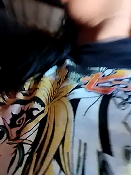 Yelly online show from April 28, 2026, 5:18 pm