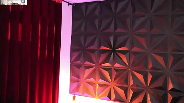 Misselektra   online show from February 20, 2025, 3:45 am