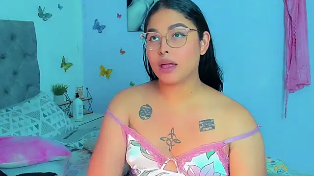 Snapshot of mabellfox chatting on January 14, 2025, 5:56 pm mabellfox online show from January 14, 2025, 5:56 pm