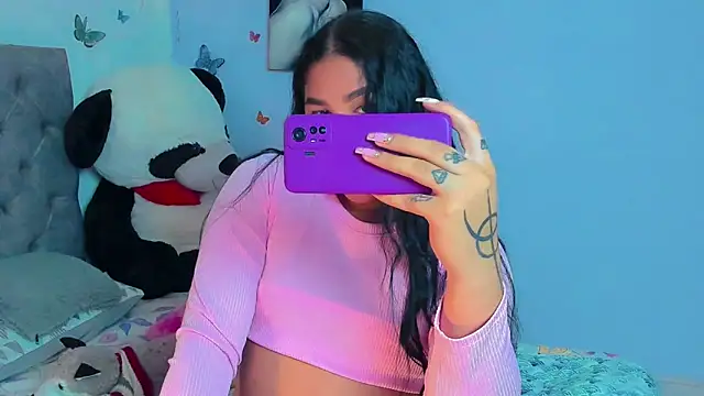 Snapshot of mabellfox chatting on February 14, 2025, 4:09 pm mabellfox online show from February 14, 2025, 4:09 pm