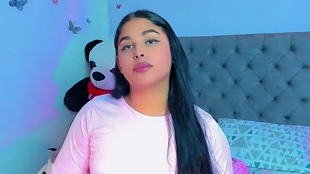 Snapshot of mabellfox chatting on February 18, 2025, 1:21 am mabellfox online show from February 18, 2025, 1:21 am