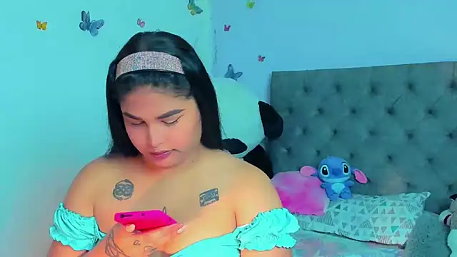 Snapshot of mabellfox chatting on March 8, 2025, 5:22 pm mabellfox online show from March 8, 2025, 5:22 pm