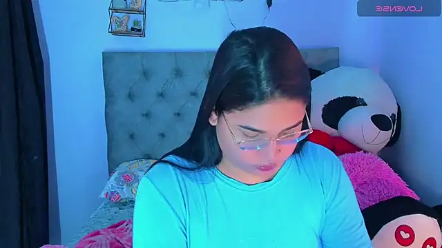 Snapshot of mabellfox chatting on September 9, 2025, 6:07 pm mabellfox online show from September 9, 2025, 6:07 pm