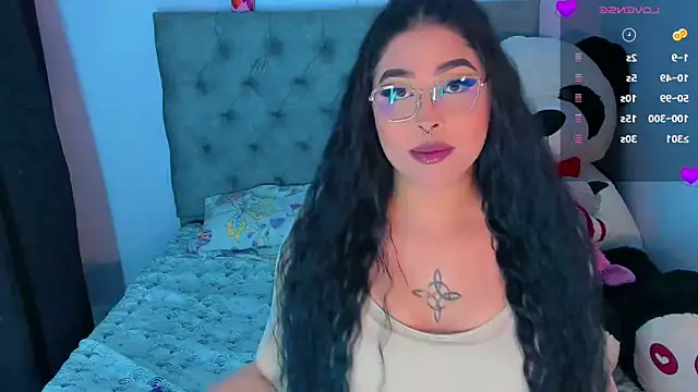 Snapshot of mabellfox chatting on October 9, 2025, 8:34 am mabellfox online show from October 9, 2025, 8:34 am