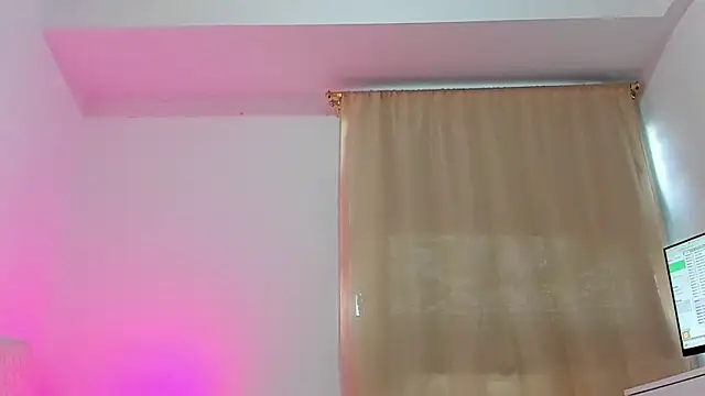 Snapshot of soyamandaa_ chatting on October 27, 2025, 9:41 pm soyamandaa online show from October 27, 2025, 9:41 pm