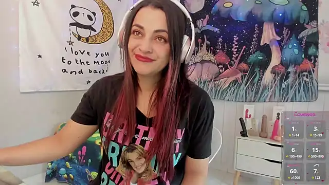 LovelyAzucena online show from March 6, 2025, 2:51 pm