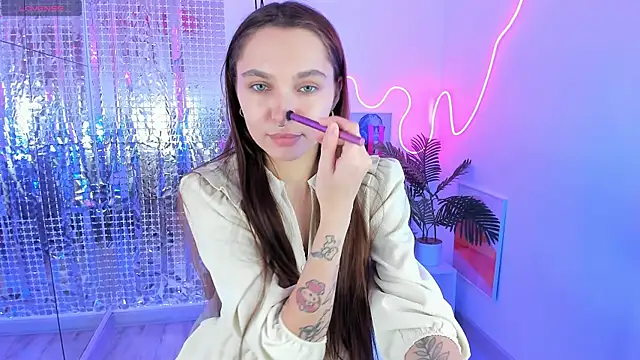 ChloeSunny online show from June 26, 2026, 1:59 pm