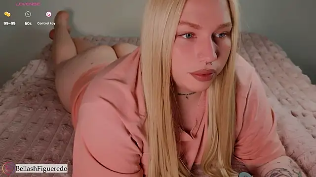 Snapshot of IsabellaFigueredo__ chatting on February 11, 2026, 6:51 am IsabellaFigueredo online show from February 11, 2026, 6:51 am