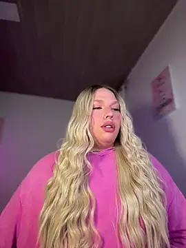 Snapshot of IsabellaFigueredo__ chatting on February 21, 2026, 3:29 am IsabellaFigueredo online show from February 21, 2026, 3:29 am