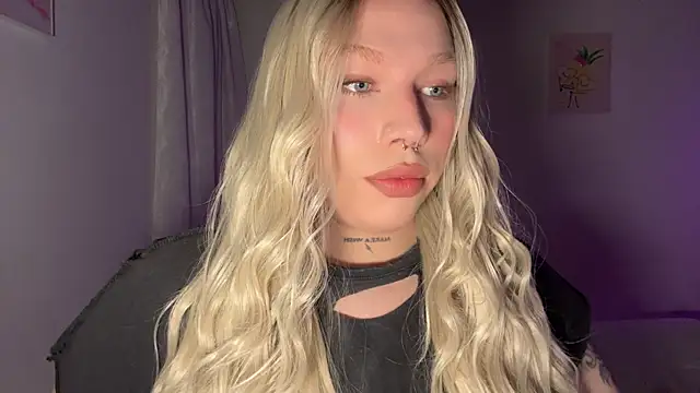 Snapshot of IsabellaFigueredo__ chatting on February 22, 2026, 11:53 am IsabellaFigueredo online show from February 22, 2026, 11:53 am