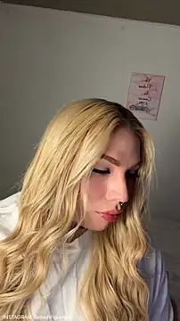 Snapshot of IsabellaFigueredo__ chatting on February 28, 2026, 12:00 am IsabellaFigueredo online show from February 28, 2026, 12:00 am