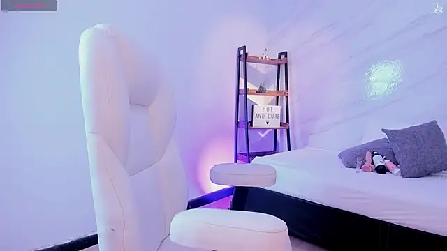 ayy falcon online show from March 1, 2025, 6:11 pm