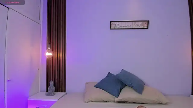 ayy falcon online show from March 19, 2025, 7:38 pm