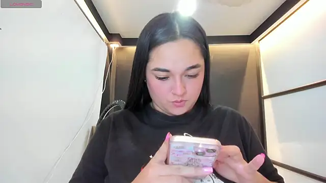 CelesteBrucee online show from February 8, 2025, 8:10 pm