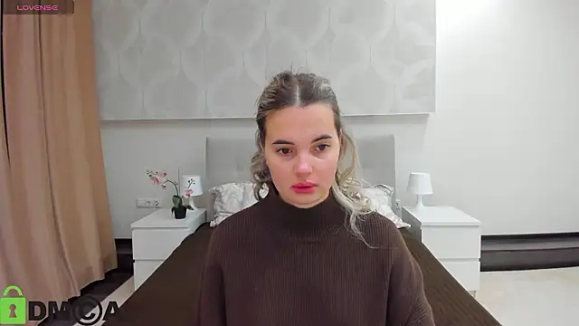 Snapshot of Donna_Evans chatting on February 7, 2026, 12:03 am Donna Evans online show from February 7, 2026, 12:03 am