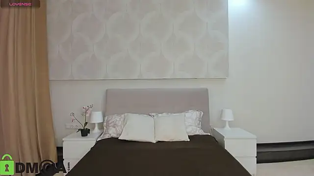 Snapshot of Donna_Evans chatting on February 18, 2026, 11:55 pm Donna Evans online show from February 18, 2026, 11:55 pm