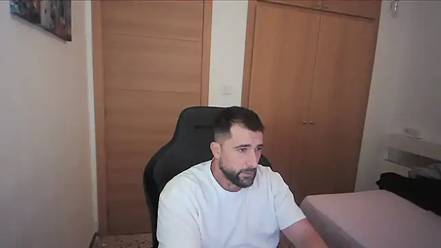 Snapshot of alex877x chatting on November 20, 2025, 1:44 pm alex877x online show from November 20, 2025, 1:44 pm