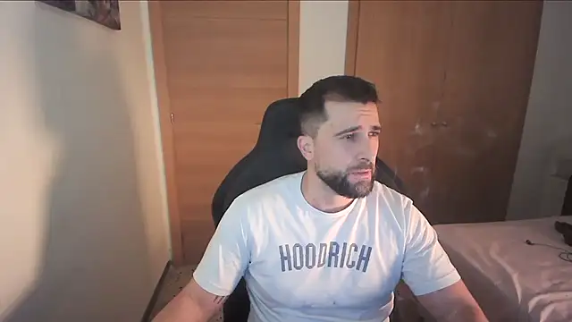 Snapshot of alex877x chatting on December 21, 2025, 12:34 pm alex877x online show from December 21, 2025, 12:34 pm