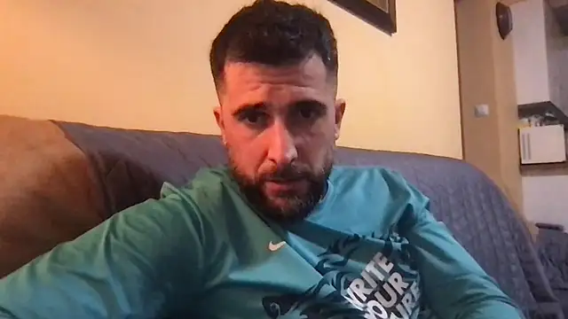 Snapshot of alex877x chatting on January 31, 2026, 10:41 pm alex877x online show from January 31, 2026, 10:41 pm