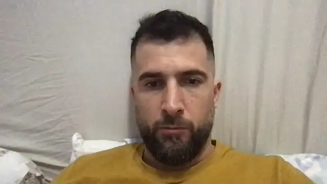 Snapshot of alex877x chatting on February 22, 2026, 8:35 am alex877x online show from February 22, 2026, 8:35 am