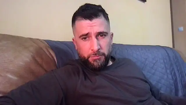 Snapshot of alex877x chatting on March 6, 2026, 9:17 am alex877x online show from March 6, 2026, 9:17 am