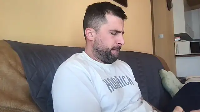 Snapshot of alex877x chatting on March 16, 2026, 8:29 am alex877x online show from March 16, 2026, 8:29 am