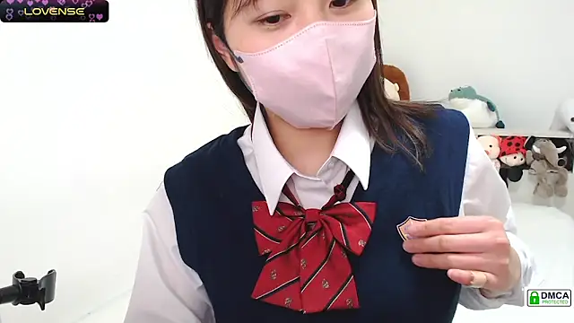 SUZU  online show from February 11, 2025, 3:08 pm