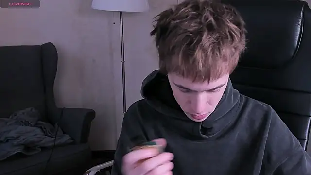 Snapshot of _tokyo_ghoul chatting on December 4, 2024, 10:02 am  tokyo ghoul online show from December 4, 2024, 10:02 am